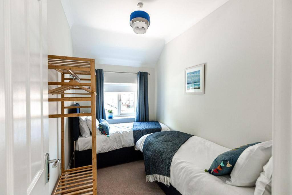 North Beach House - 3 Bedroom Fully Equipped Spacious House Perfect For Family Getaways In Bridlington Exterior foto