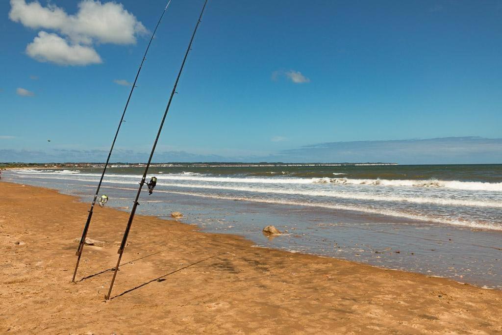 North Beach House - 3 Bedroom Fully Equipped Spacious House Perfect For Family Getaways In Bridlington Exterior foto